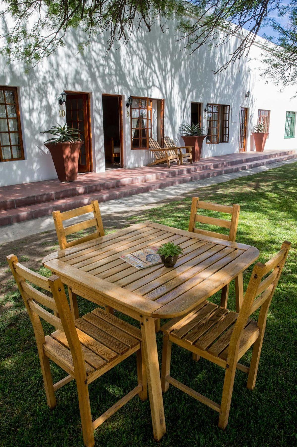 Вілла Olive Grove Guest Farm Б’юфорт-Вест Екстер'єр фото